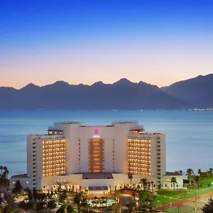 Hotel Akra